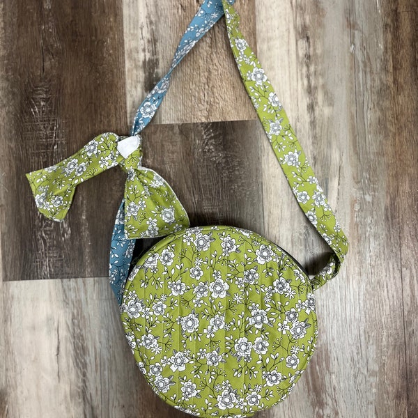 Circle Quilted Purse/Bag, Green Floral Fabric