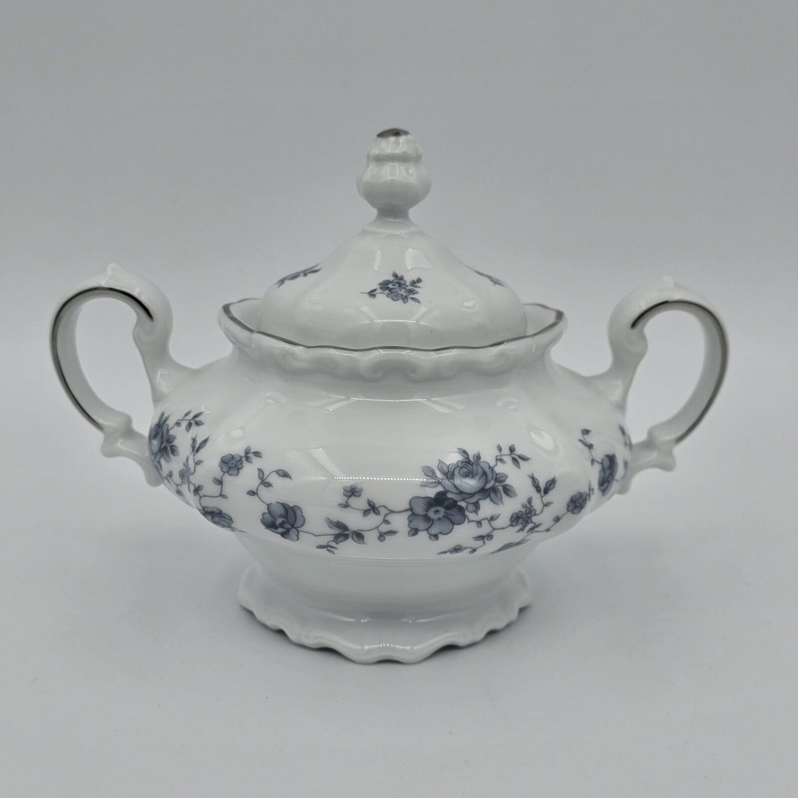 Johann Haviland China Corporation Tradition Blue Garland Sugar Bowl