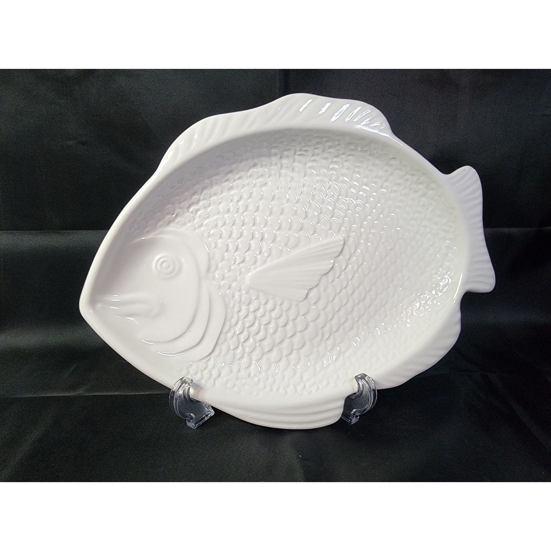 Vintage Whittier Pottery Ceramic Fish Dinner Plate 1979 Etsy