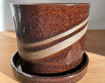 Banded Dark Amber Planter with Tray