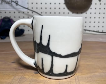 Taza con salpicaduras blancas y negras - 12 oz