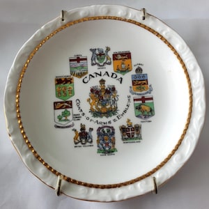 Vintage Coat Of Arms Canada Souvenir Plate