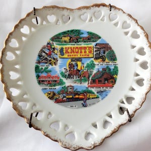 Vintage Knotts Berry Farm California Heart Shaped Souvenir Plate