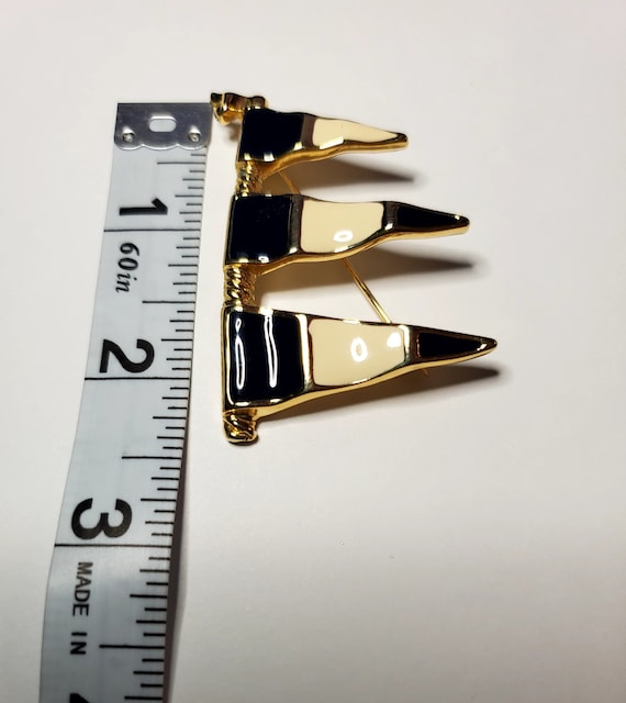 Vintage Gold Preppy Navy and White Pin/Brooch Sai… - image 3