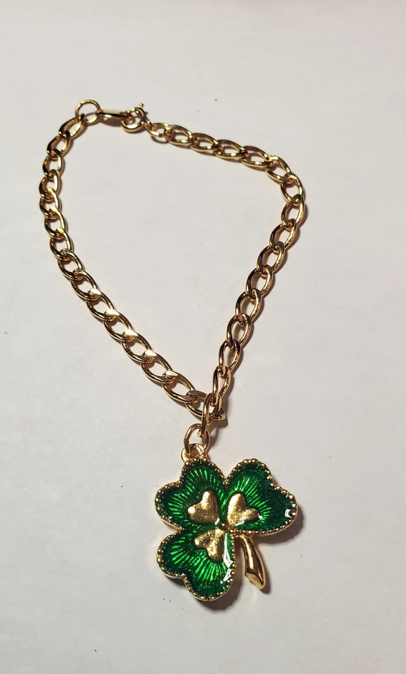 Vintage Avon Shamrock Dangle Bracelet Irish Luck S