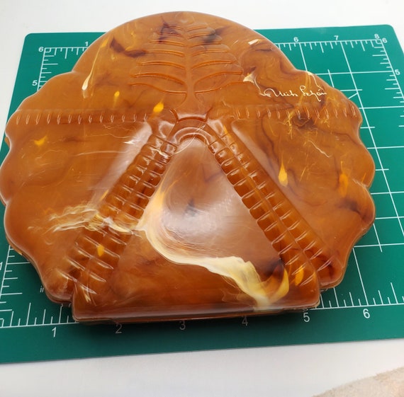 Amber Colored Clam Shell Case Fossilized Design S… - image 2