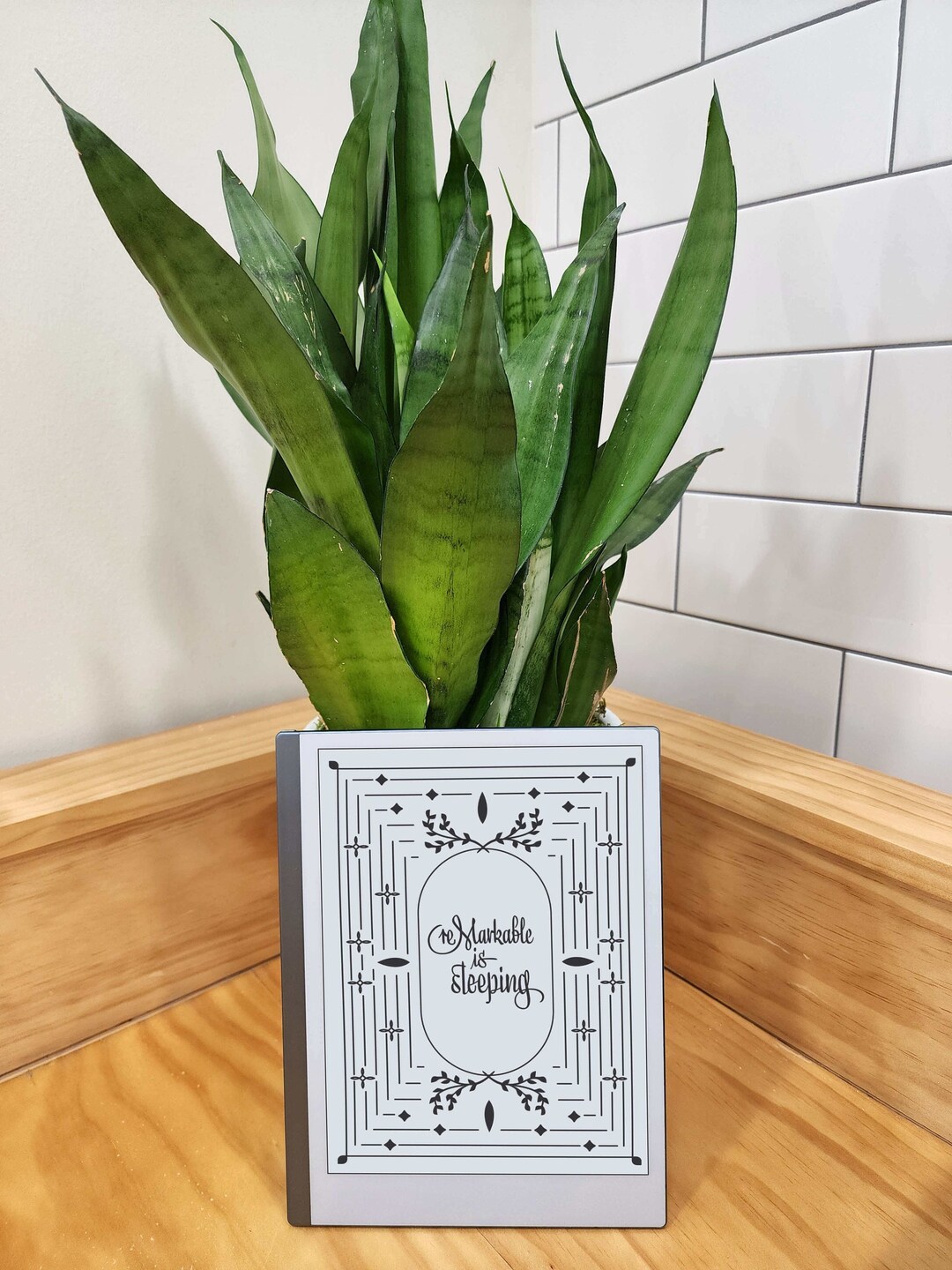 Remarkable is Sleeping Custom Sleep Screen Art Deco, Elegant Frame Suspended Image Remarkable 2