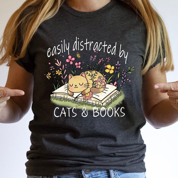 Se distrae fácilmente con la camisa de gatos y libros, regalo para amantes de los libros, camisa divertida para gatos, camisa para amantes de los gatos, regalo para amantes de los gatos, camiseta para lectores, gatos y libros