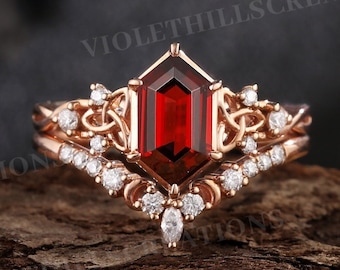 Garnet Engagement Ring Set Vintage Long Hexagon Cut Garnet Ring Moissanite Promise Ring Moon Curved Wedding Band Rose Gold Rings For Women