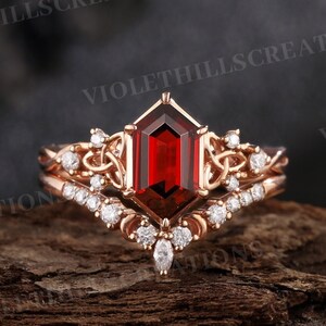 Maroon engagement rings best sale