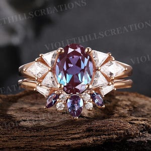 Art Deco Oval Alexandrite Engagement Ring Set Moissanite Cluster Ring Alexandrite Promise Ring Unique Rose Gold Wedding Ring Set for Her
