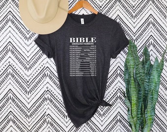 Camisa gráfica cristiana con números de emergencia de la Biblia, Camisa de oración cristiana, Regalo cristiano para mujeres, Regalos temáticos religiosos, Camisa de emergencia de la Biblia