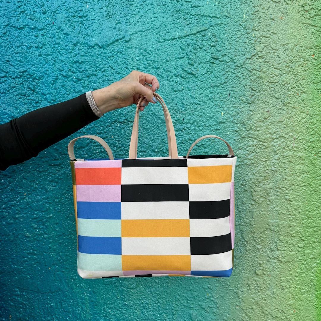 Prism Stripe Tote 7X7