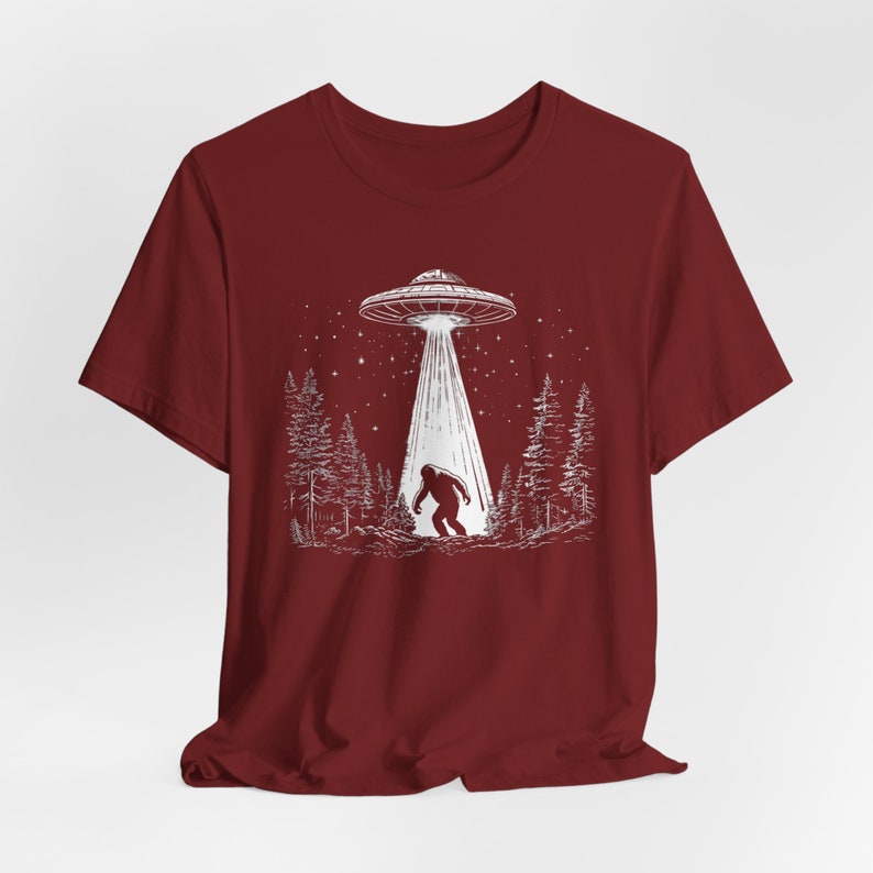 Bigfoot T-shirt UFO-tröja Rolig T-shirt Alien Abduction Woodland Clothes Sasquatch T-shirt Cool Cryptid Cryptozoology Squatchin Vintage T-shirt bild 5