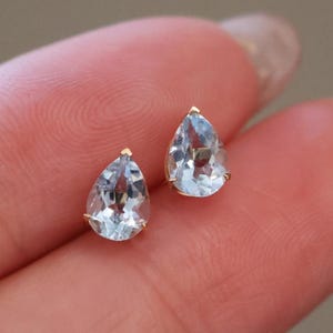Unique Aquamarine stud earrings/18k solid gold pear cut Aquamarine studs/gold aquamarine earrings/minimalist earrings gold/gift for her