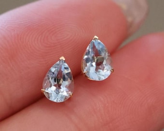 Unique Aquamarine stud earrings/18k solid gold pear cut Aquamarine studs/gold aquamarine earrings/minimalist earrings gold