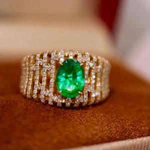 Genuine emerald ring/18k solid gold emerald engagement ring/raw emerald ring gold/Handmade art deco emerald ring/anniversary gift for her