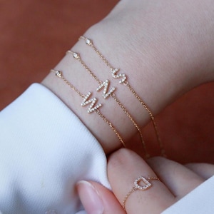 Pulseira estilo corrente, pulseira com letra personalizada, pulseira com inicial personalizada, pulseira com diamantes personalizada, pulseira exclusiva, pulseira com inicial de sobrenome