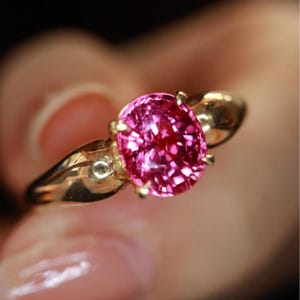 Genuine pink tourmaline Ring/18k yellow gold oval cut tourmaline ring/tourmaline engagement ring gold/real tourmaline ring for women