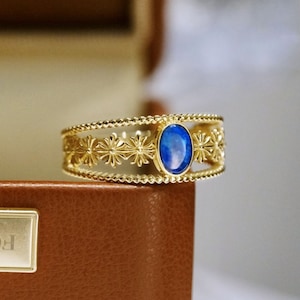 Genuine Australian opal ring/18k gold opal engagement ring/Real oval engagement ring/handmade opal ring/unique design opal promise ring gold