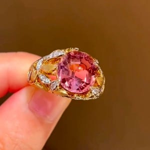 Natural pink tourmaline Ring/18k solid yellow gold oval cut tourmaline ring/art deco engagement ring/raw tourmaline ring/leaf ring gold