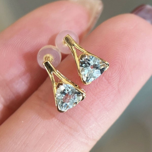 Genuine Aquamarine stud earrings/18k solid gold Triangle Aquamarine earrings/unique aquamarine studs/vintage Aquamarine earrings stud/gift
