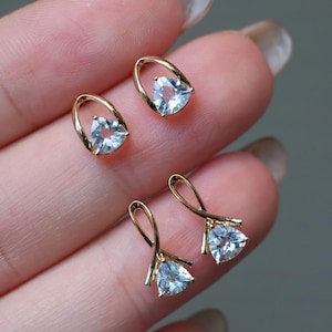 Unique Real Aquamarine stud earrings/18k solid gold Triangle Aquamarine studs/minimalist aquamarine stud earrings/exquisite grace earrings
