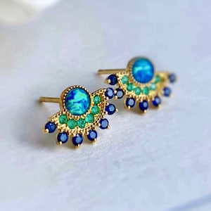 Natural Opal stud earrings/18k round opal stud earrings/opal earrings stud/gold opal earrings/opal earrings gold/Fan-shaped stud earrings