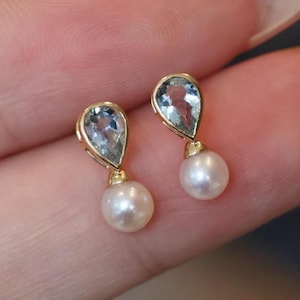 Unique Aquamarine stud earrings with pearl/18k solid gold pear Aquamarine studs/gold aquamarine earrings/retro vintage earrings gold