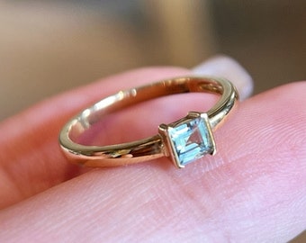 Genuine Aquamarine Ring/18k solid yellow gold princess cut Aquamarine ring/real Aquamarine ring/raw Aquamarine ring/unique minimalist ring