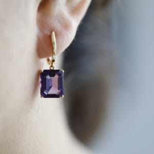 Natural Amethyst earrings/18k solid gold Amethyst dangle earrings/Genuine latch back Amethyst earrings/purple stone dangle