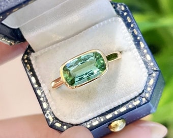 Genuine green tourmaline Ring/18k solid gold tourmaline ring/minimalist fresh tourmaline ring/raw tourmaline ring gold/real tourmaline ring