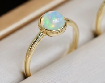 Anillo de ópalo natural: anillo de compromiso con bisel de oro de 14 k, hecho a mano
