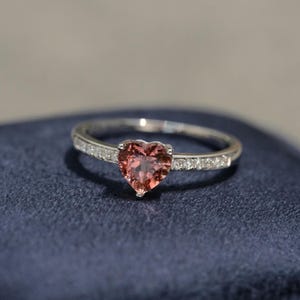 Natural pink tourmaline Ring/18k solid gold heart cut tourmaline ring/vintage tourmaline engagement ring/pink tourmaline ring gold