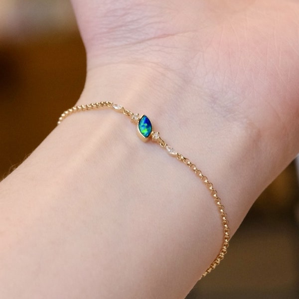 Natural Australian opal bracelet/18k solid yellow gold opal bracelet/Unique opal bracelet/Dainty opal bracelet for women/modern opal jewelry