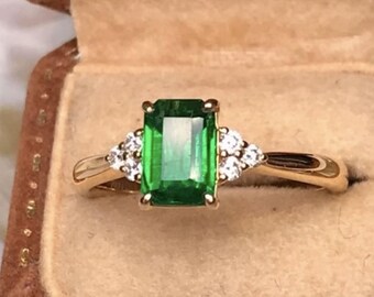 Vintage Emerald Cut Emerald Ring: 18k Yellow Gold & Diamond Accent