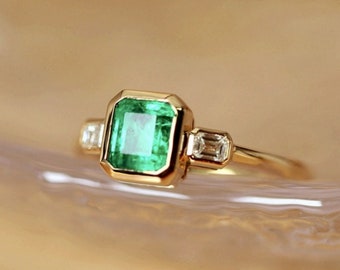Unique Genuine emerald ring/18k solid gold emerald ring/real emerald ring gold/raw emerald ring/minimalist emerald ring gold/gift for her