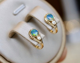 Unique Natural Opal stud earrings/18k latch back opal earrings/opal earrings gold/Minimalist Elegant or sophisticated style
