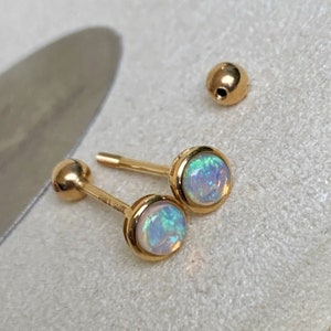 Natural Opal 18k Gold Stud Earrings: Australian Opal