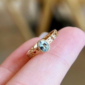 Genuine Aquamarine Ring/18k solid yellow gold oval Aquamarine ring/real Aquamarine ring/raw Aquamarine ring gold/unique design gift for her