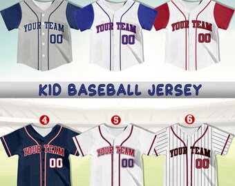 Puede incluir: Seis estilos diferentes de camisetas de béisbol para niños con el texto "YOUR TEAM 00" en la parte delantera. Las camisetas son de varios colores, incluyendo blanco, gris, azul y rojo.