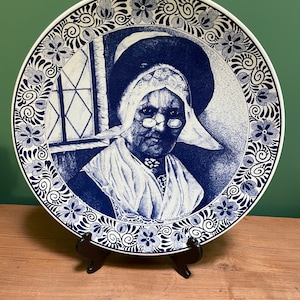 Delft Blauw Chemkefa Plate 30 cm Old woman