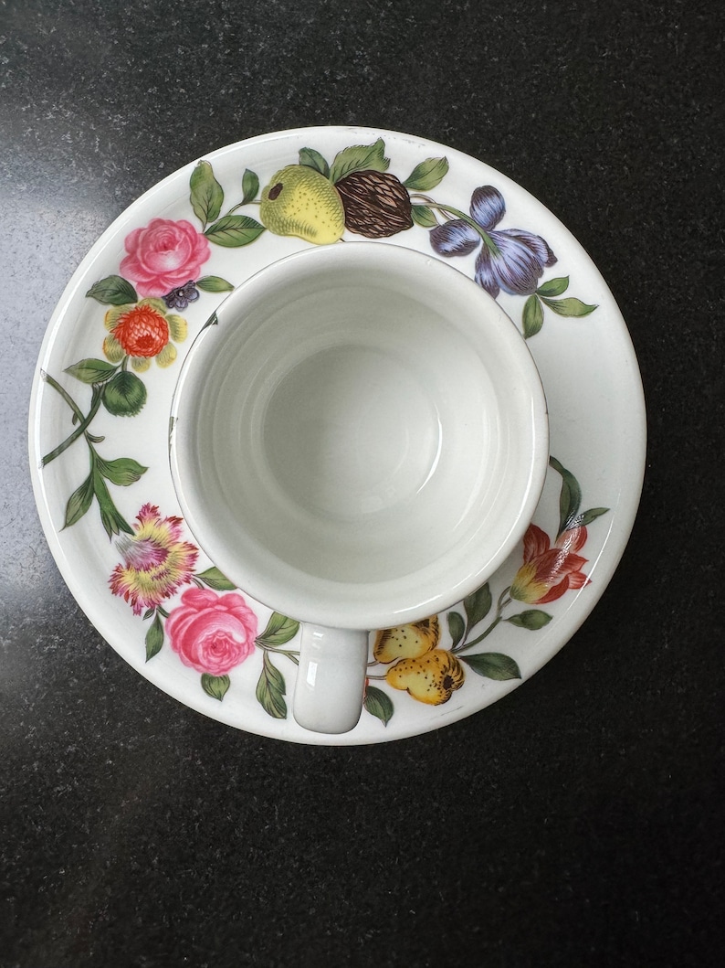 10er-Set Porcelaine a feu France / Porcelaine de Paris / Kaffeetassen und Untertassen / Dekor Les Quatre Saisons Bild 3