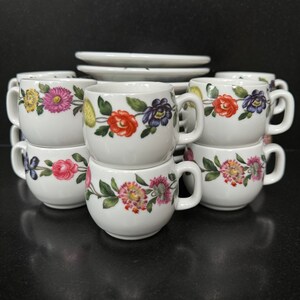 10er-Set Porcelaine a feu France / Porcelaine de Paris / Kaffeetassen und Untertassen / Dekor Les Quatre Saisons Bild 2