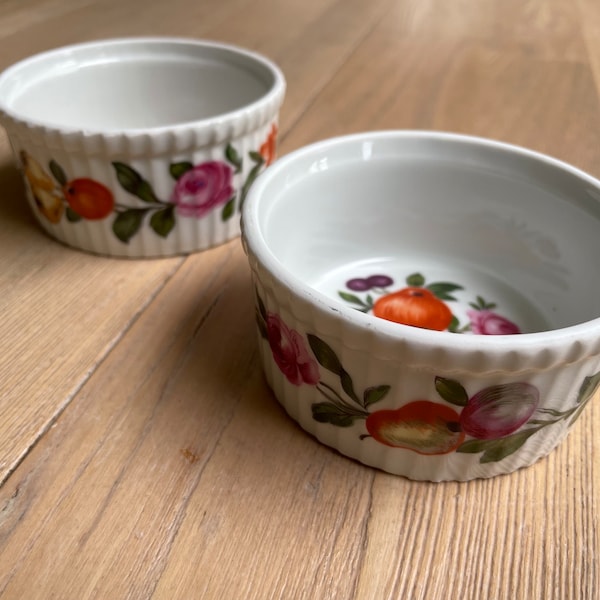 Set of 2 Porcelaine a feu France / Porcelaine de Paris / Ramekin Souffle Dishes / Decor Les Quatre Saisons (size 1)