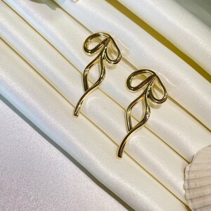 Gold Ribbon Bow Earrings: Coquette Bowknot Trend, 5cm