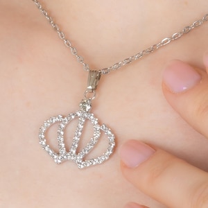 Queen Crown Necklace Tiny Chain Rhinestone Zircon Princess Necklace Queen Pendant Gift For Her Dainty Necklace