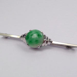 Antique Art Deco 9ct White Gold Moss-In-Snow Jade Burmese Jadite Bar Brooch Pin in vintage box. zdjęcie 4