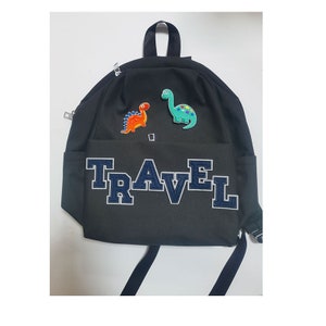 Petit sac à dos en nylon personnalisé personnalisé pour garçon d'âge préscolaire avec joli patch T-rex pour la maternelle Meilleur cadeau d'anniversaire de boules de dinosaure