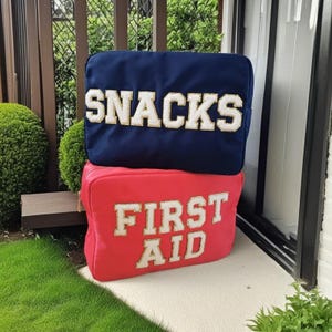 Bolsa de nylon extragrande personalizada, bolsa de maquiagem com remendo de chenille personalizada, bolsas de higiene pessoal de viagem, bolsa de cosméticos, bolsa de presente, presente de madrinha